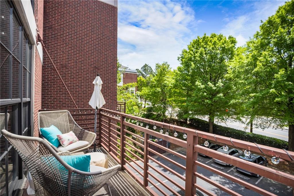 790 North Avenue NE Unit 209