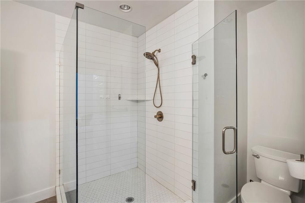 790 North Avenue NE Unit 209