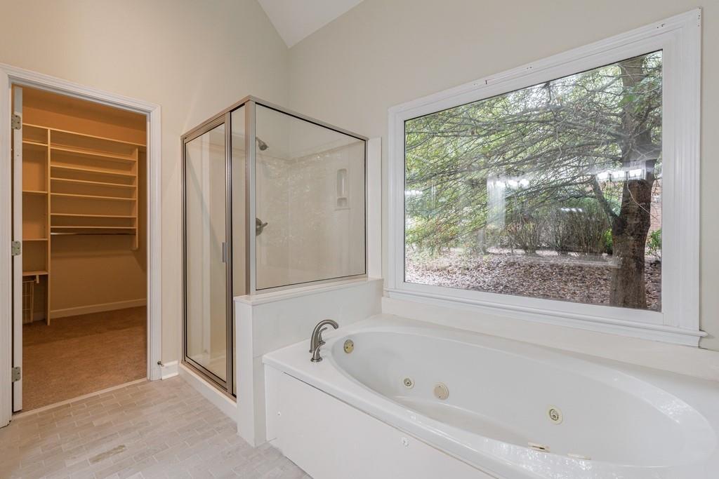 5055 Hickory Hills Drive NE