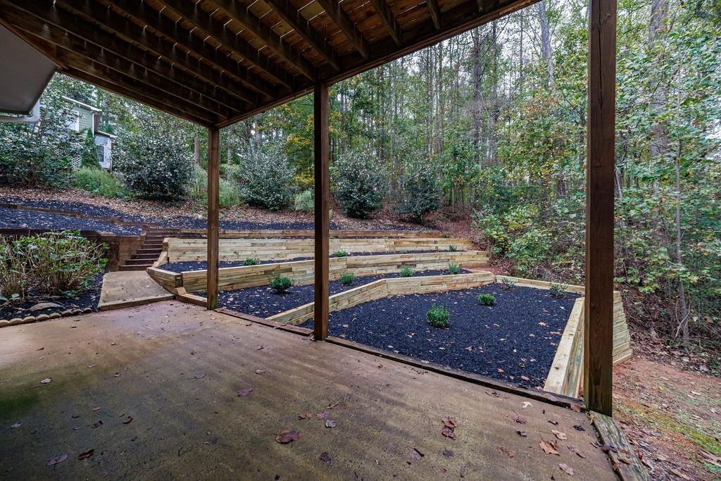 5055 Hickory Hills Drive NE