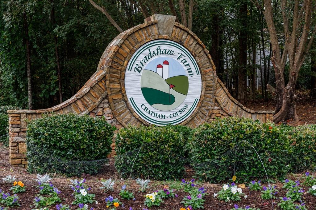 5055 Hickory Hills Drive NE