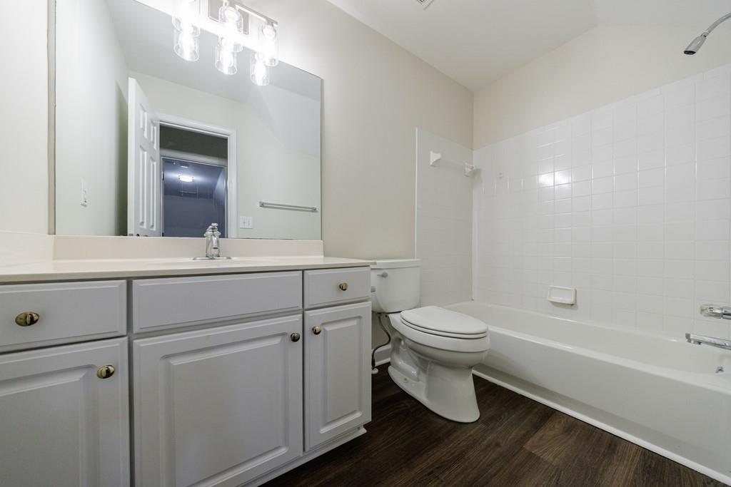 5055 Hickory Hills Drive NE