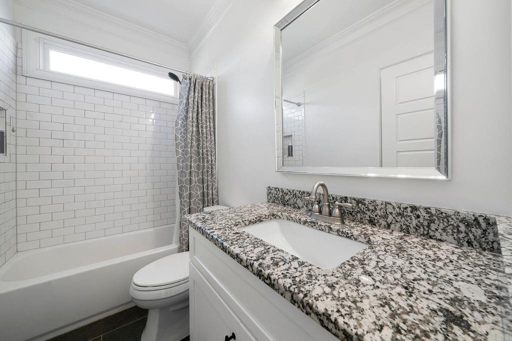 34 River Shoals Drive SE