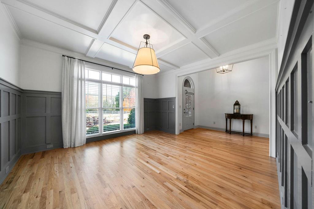 34 River Shoals Drive SE