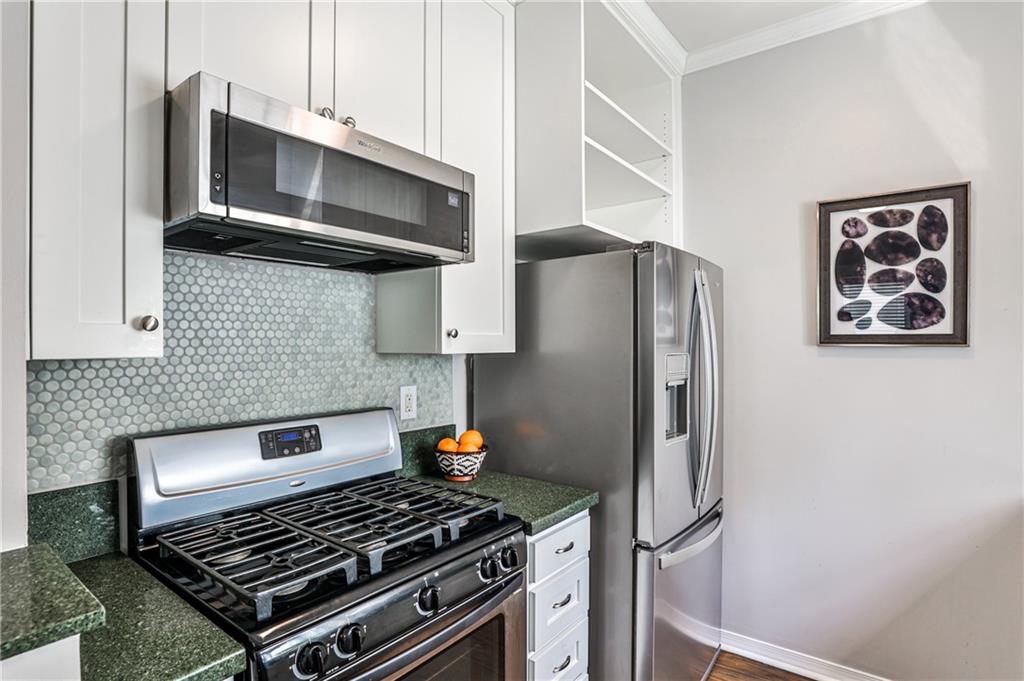 318 Glenwood Avenue SE