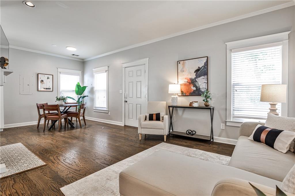 318 Glenwood Avenue SE