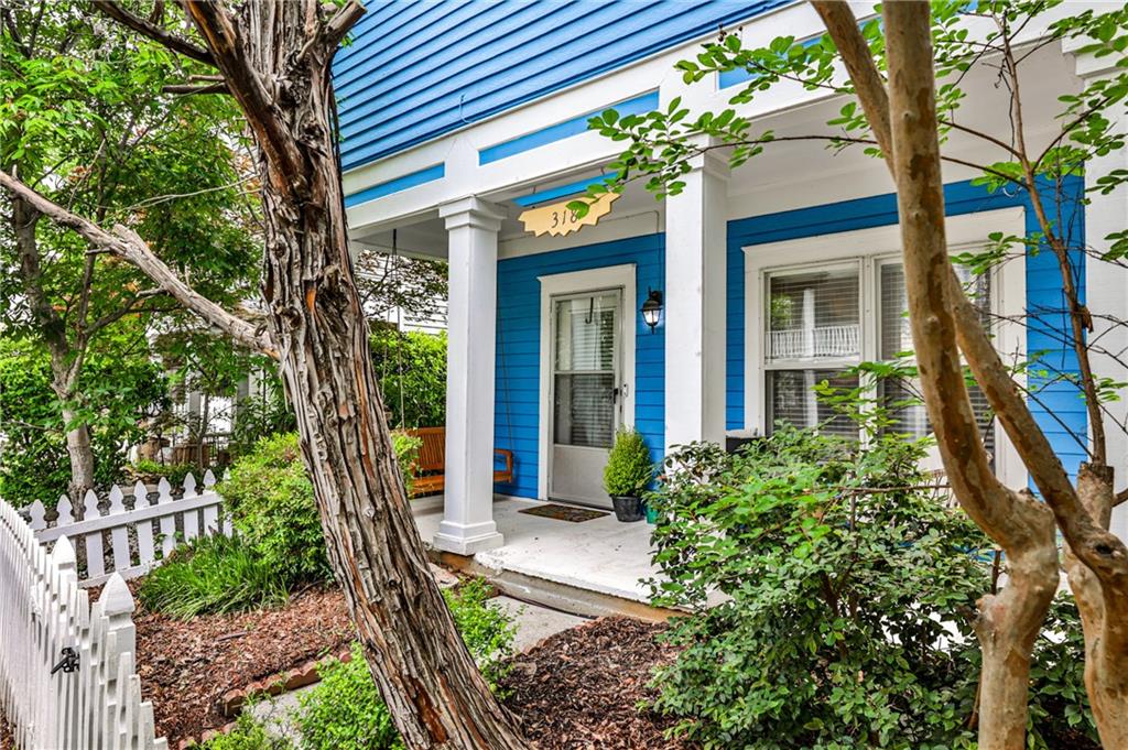 318 Glenwood Avenue SE