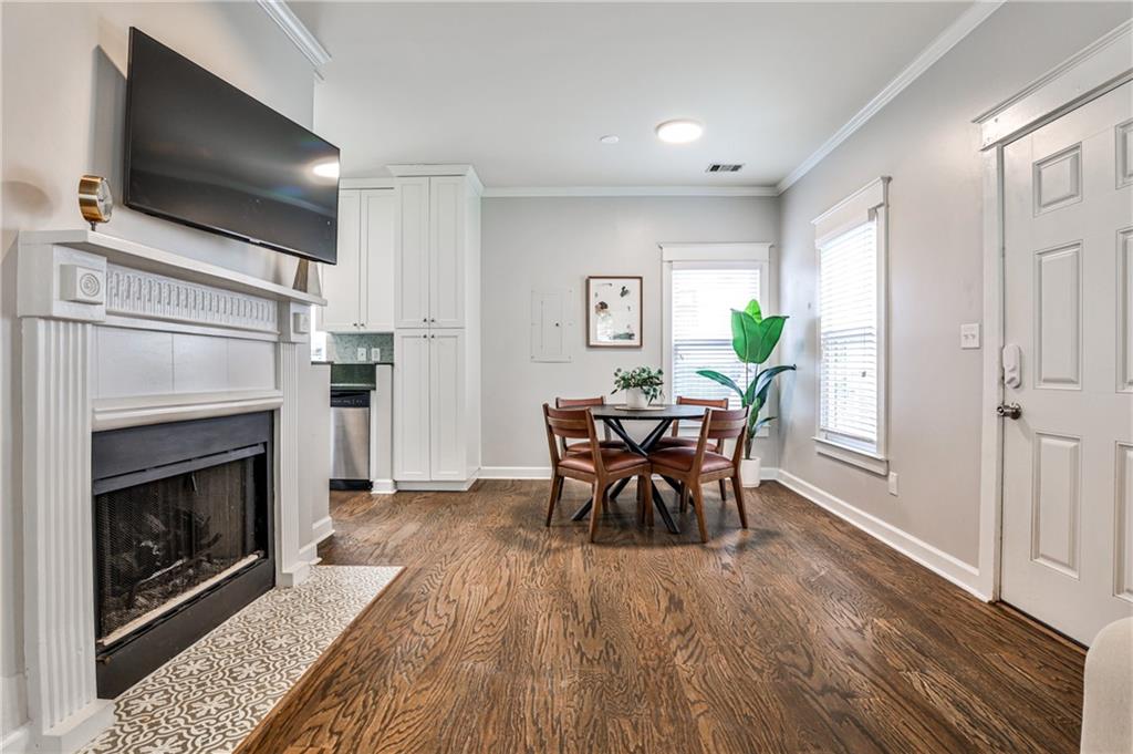 318 Glenwood Avenue SE