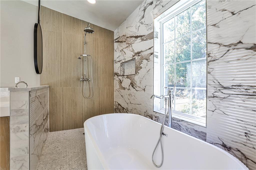 4730 Paran Valley NW