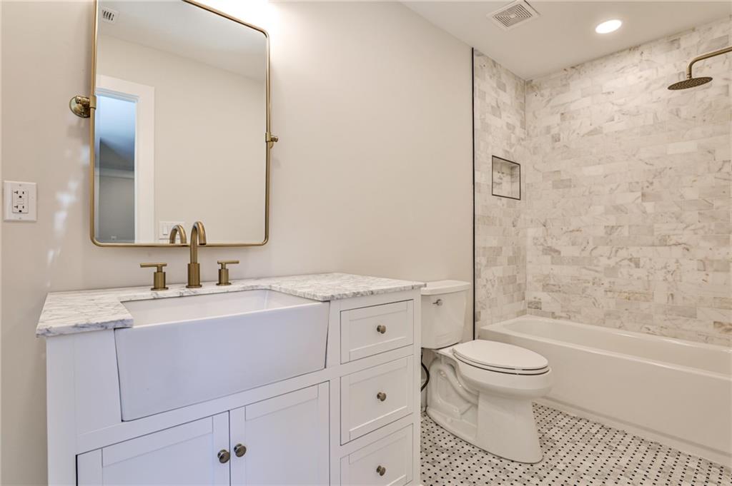 4730 Paran Valley NW