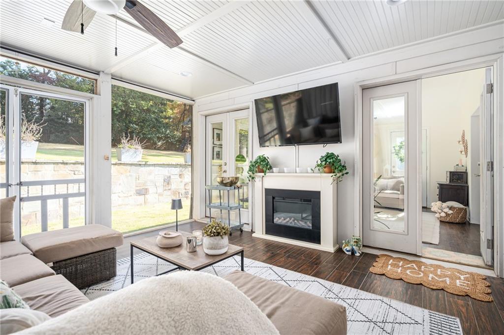 3158 Saybrook Drive NE