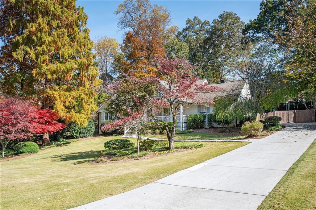 3158 Saybrook Drive NE