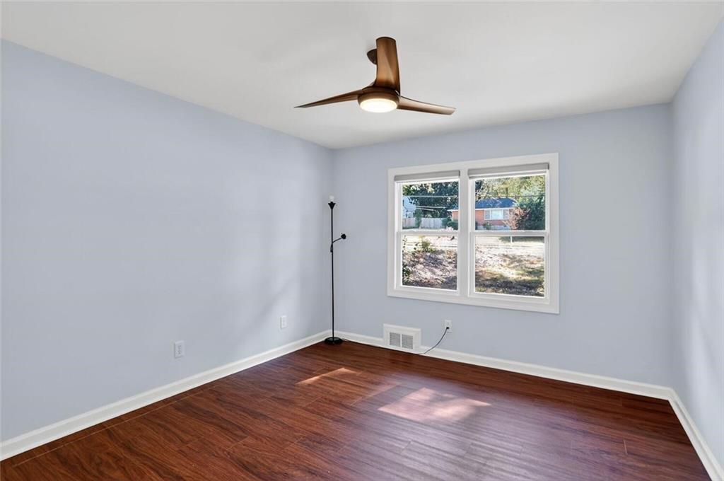 2956 Hollywood Drive