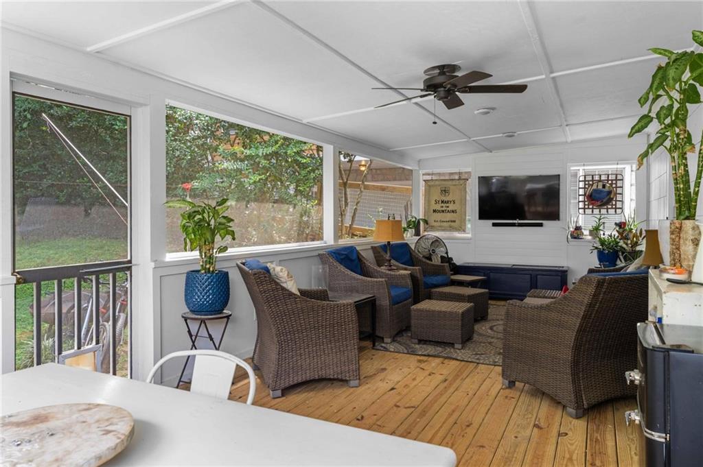 815 Ponce De Leon Terrace NE