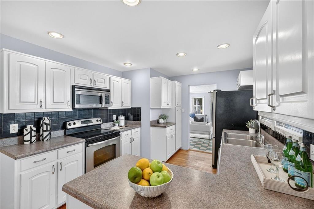 1158 Shepherds Lane NE