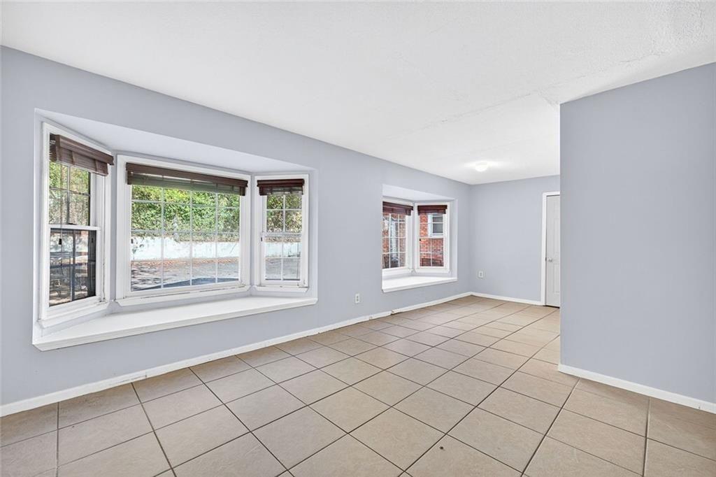 1158 Shepherds Lane NE