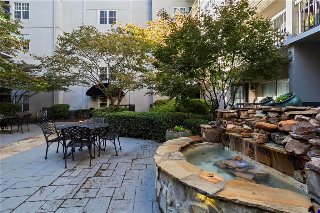 1075 Peachtree Walk NE Unit A208