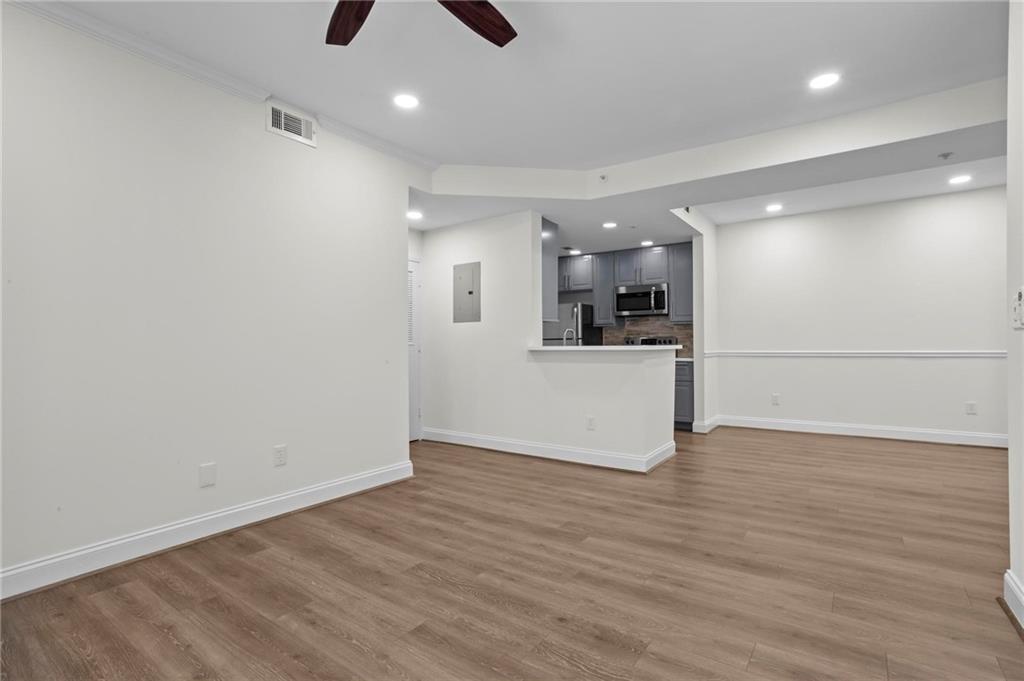 1075 Peachtree Walk NE Unit A208