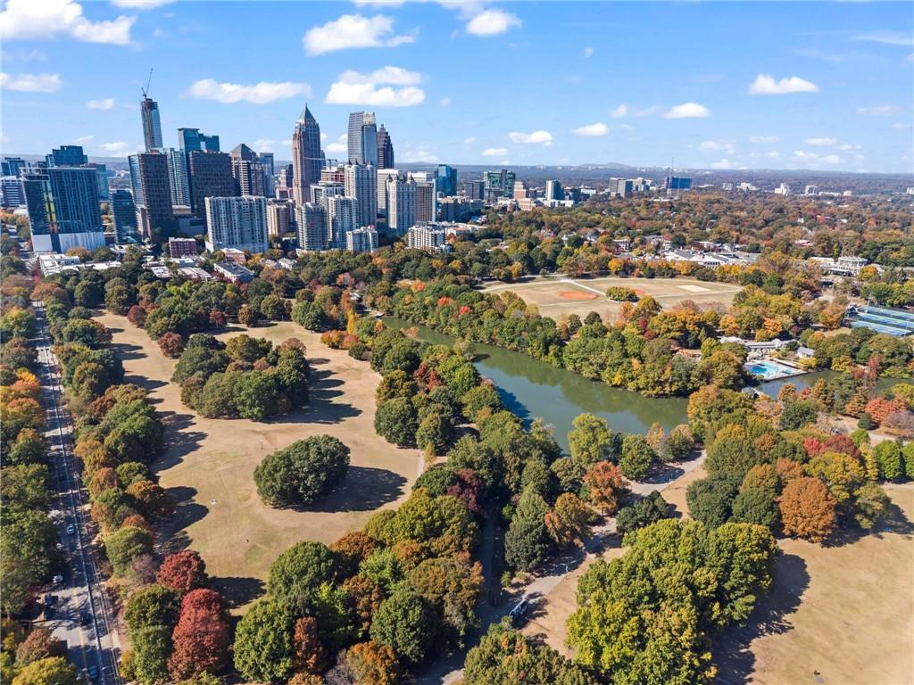 1075 Peachtree Walk NE Unit A208