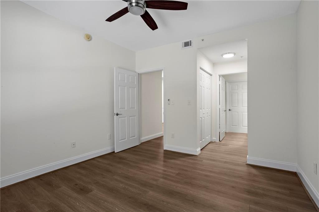 1075 Peachtree Walk NE Unit A208