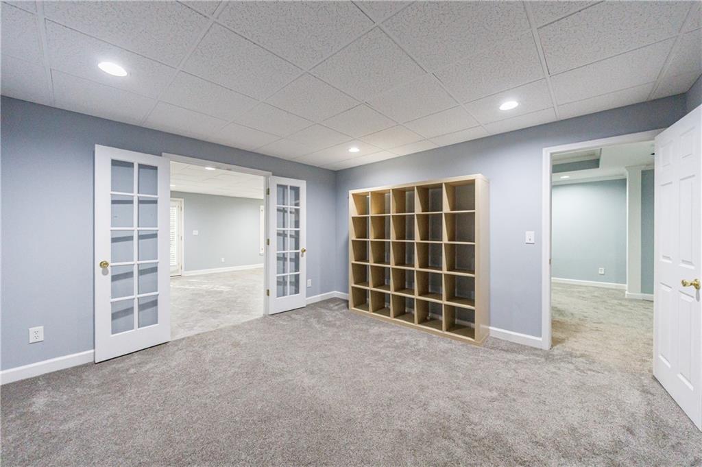 15 Vickwood Court NE