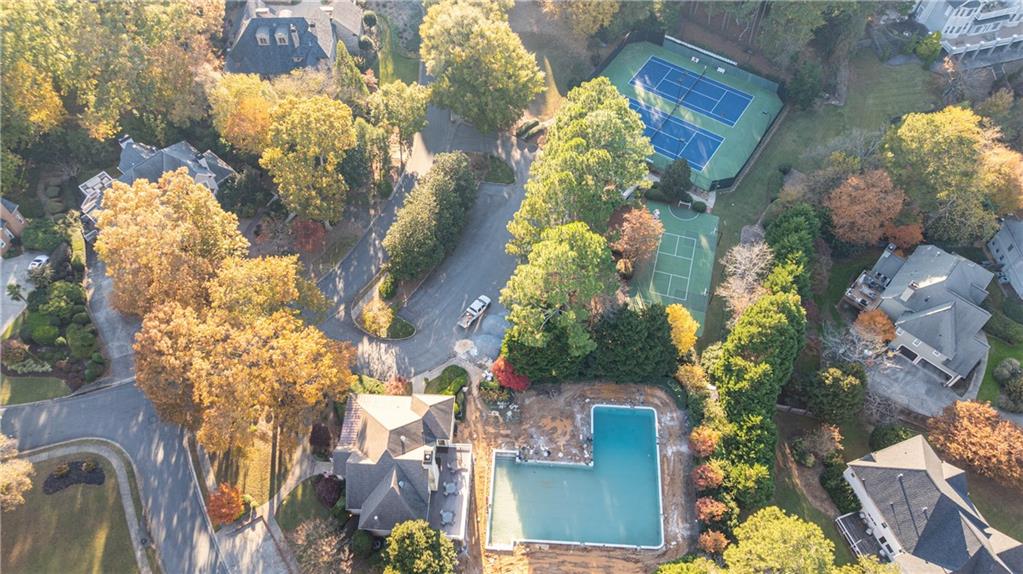 15 Vickwood Court NE