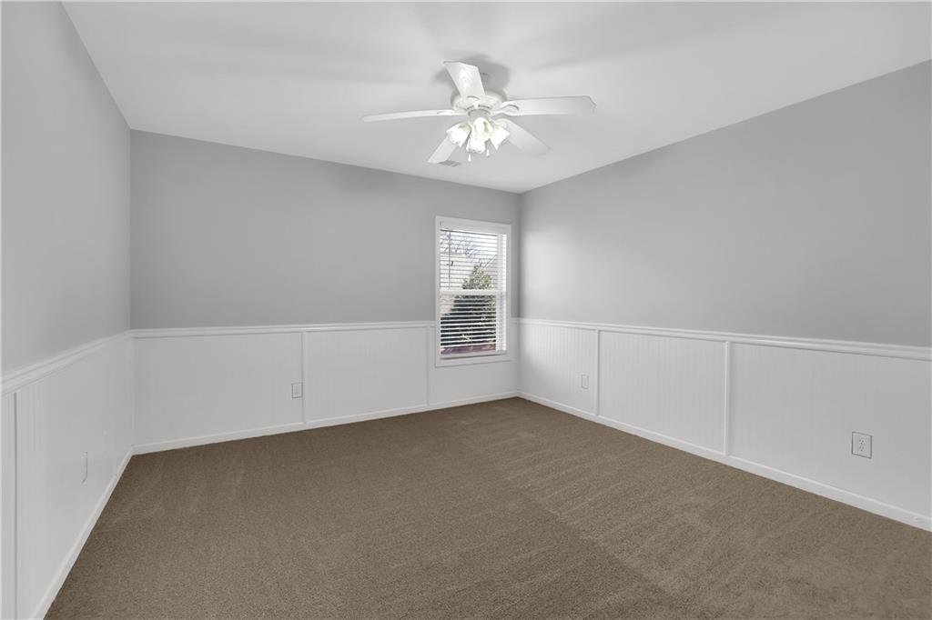 2493 Walnut Tree Lane