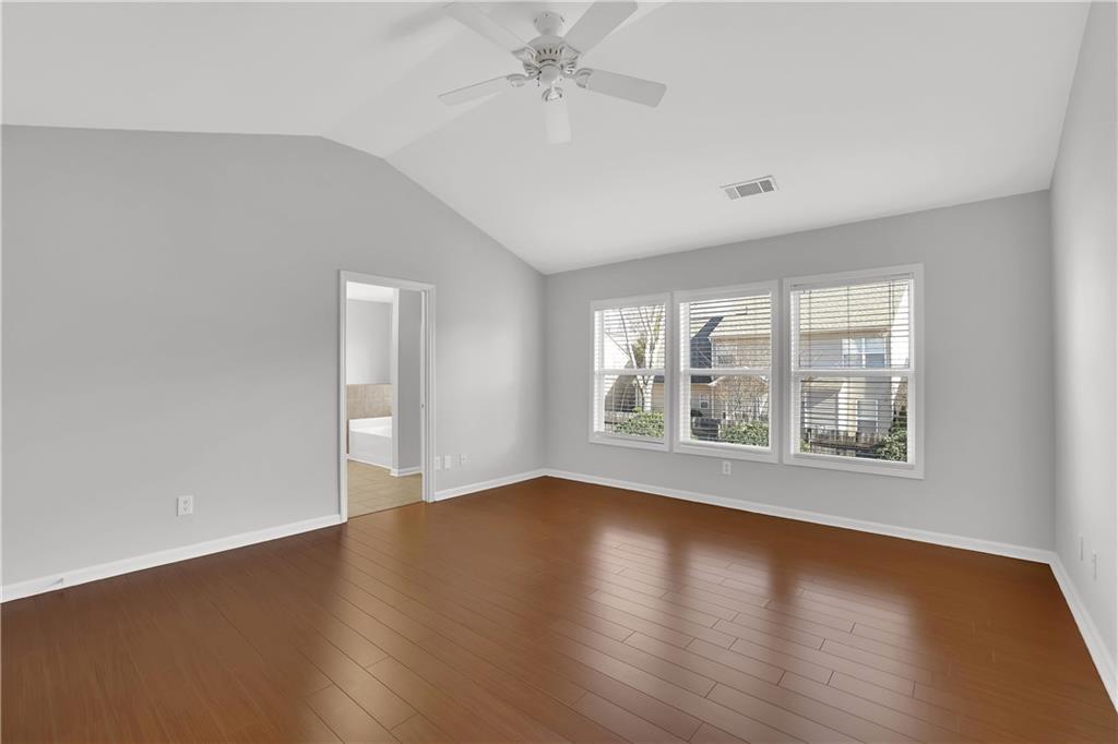 2493 Walnut Tree Lane