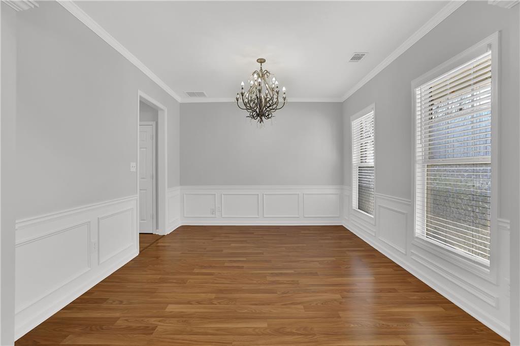 2493 Walnut Tree Lane