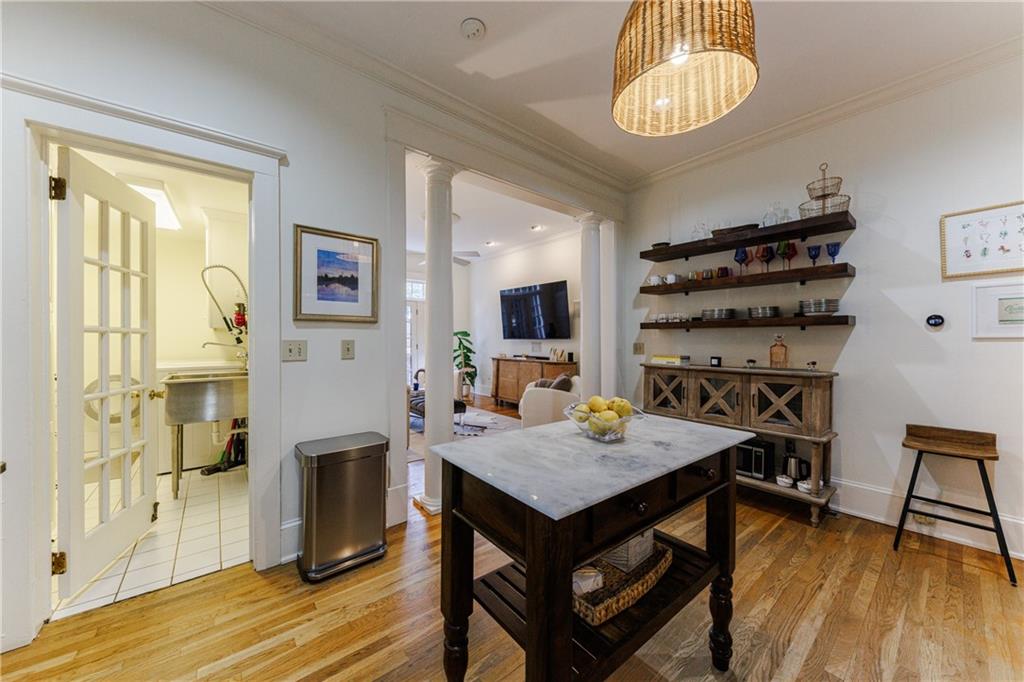 654 Cresthill Avenue NE