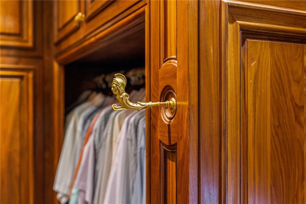 2288 Peachtree Road NW Unit 6