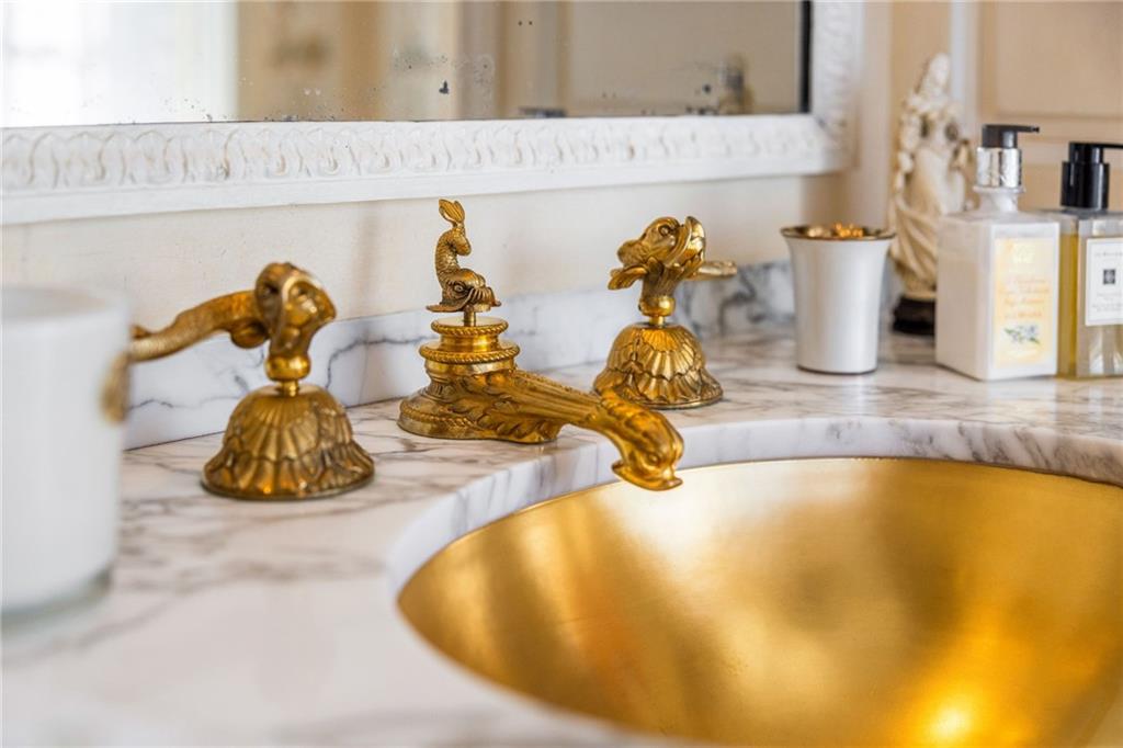 2288 Peachtree Road NW Unit 6