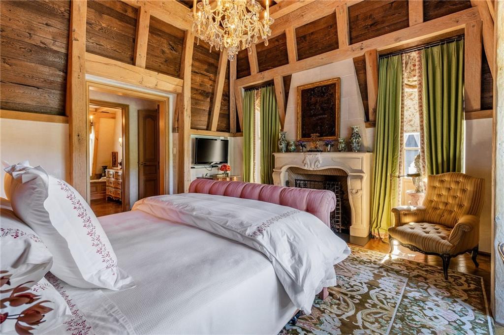 2288 Peachtree Road NW Unit 6