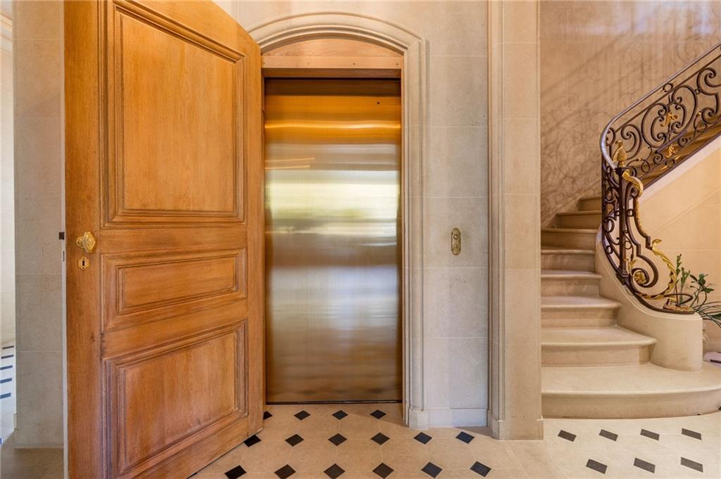 2288 Peachtree Road NW Unit 6