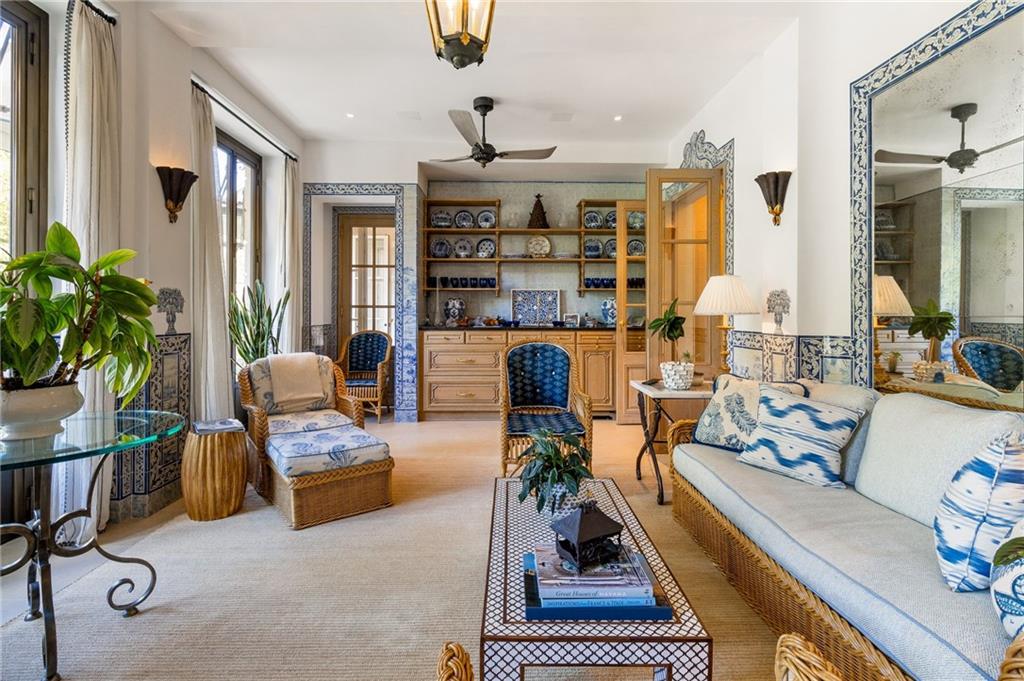 2288 Peachtree Road NW Unit 6