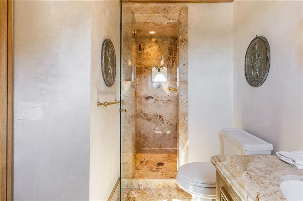 2288 Peachtree Road NW Unit 6