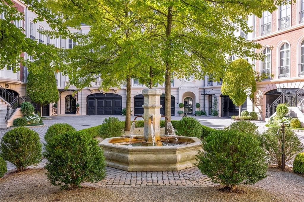 2288 Peachtree Road NW Unit 6