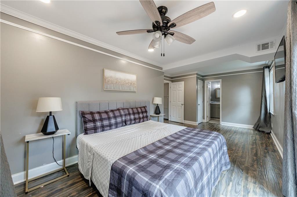 1012 Westmoor Drive NW