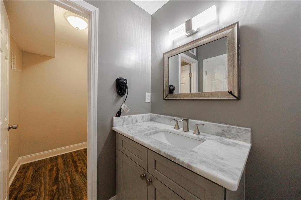 1012 Westmoor Drive NW