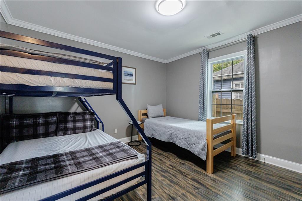 1012 Westmoor Drive NW