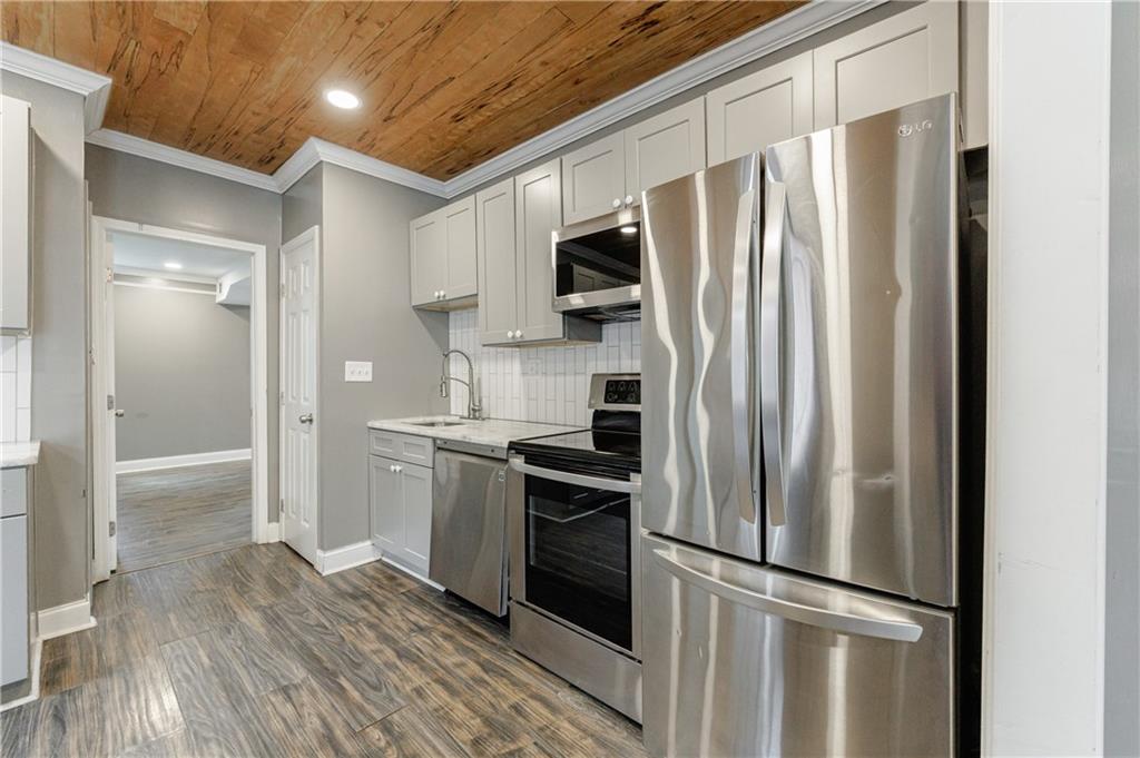 1012 Westmoor Drive NW