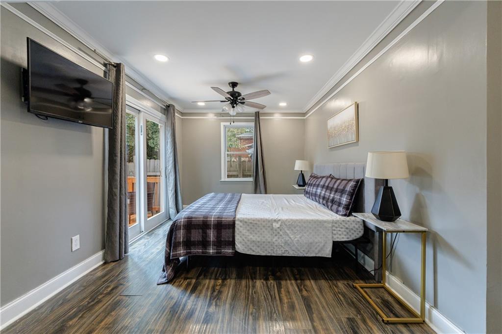 1012 Westmoor Drive NW