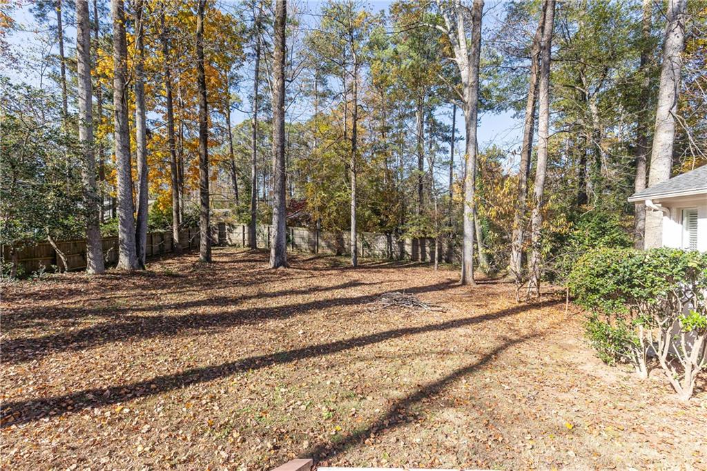 2580 Hawthorne Drive NE