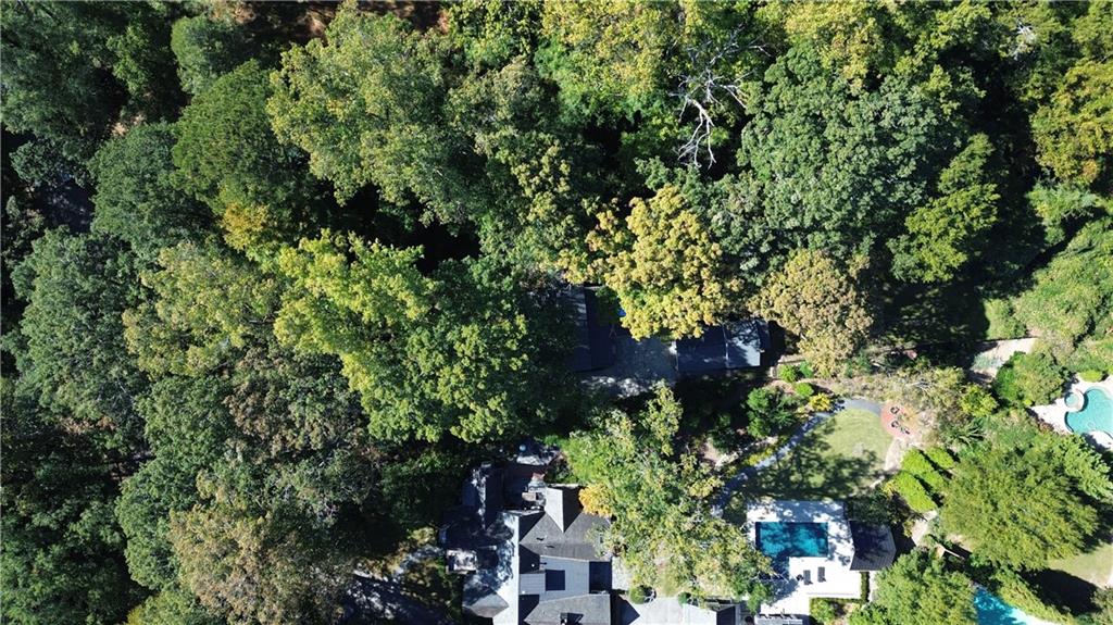 332 Brentwood Drive NE