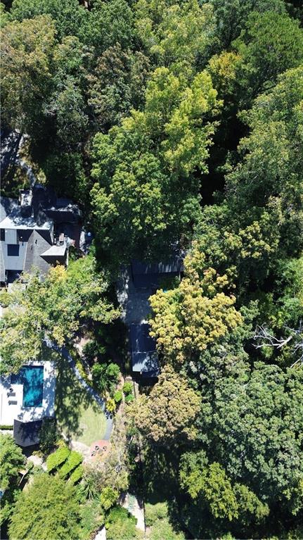 332 Brentwood Drive NE