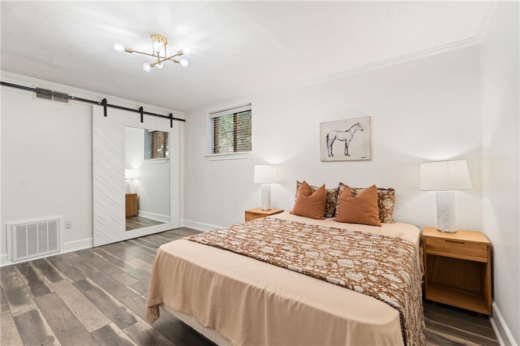 880 Glendale Terrace Unit 9