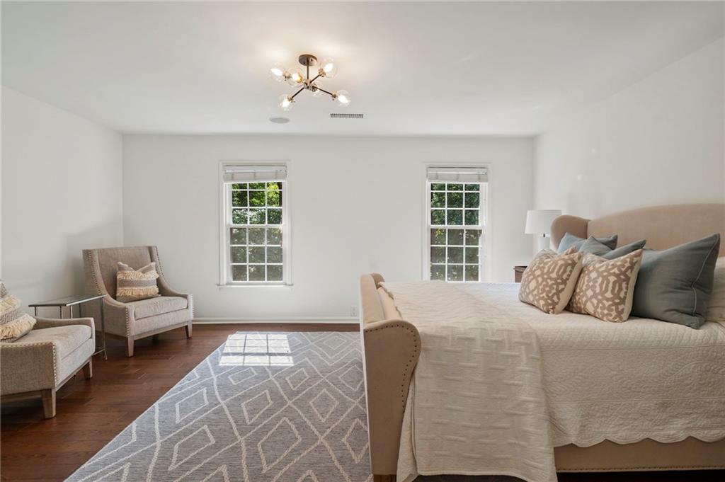 504 Dunwoody Chace Unit 5