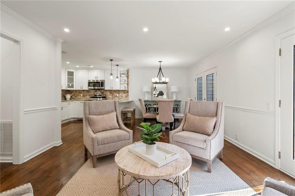 504 Dunwoody Chace Unit 5