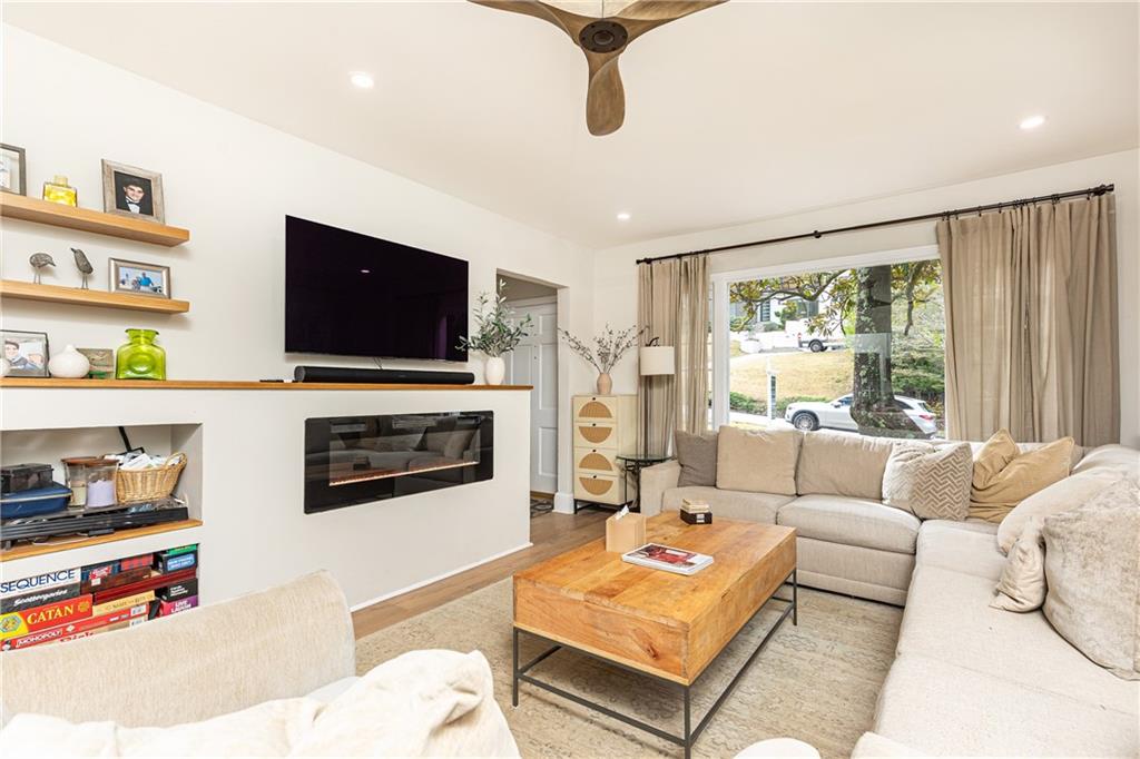 1845 Windemere Drive NE