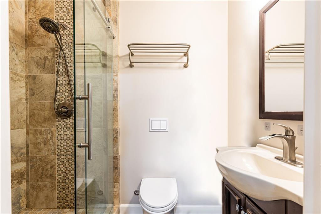 1845 Windemere Drive NE